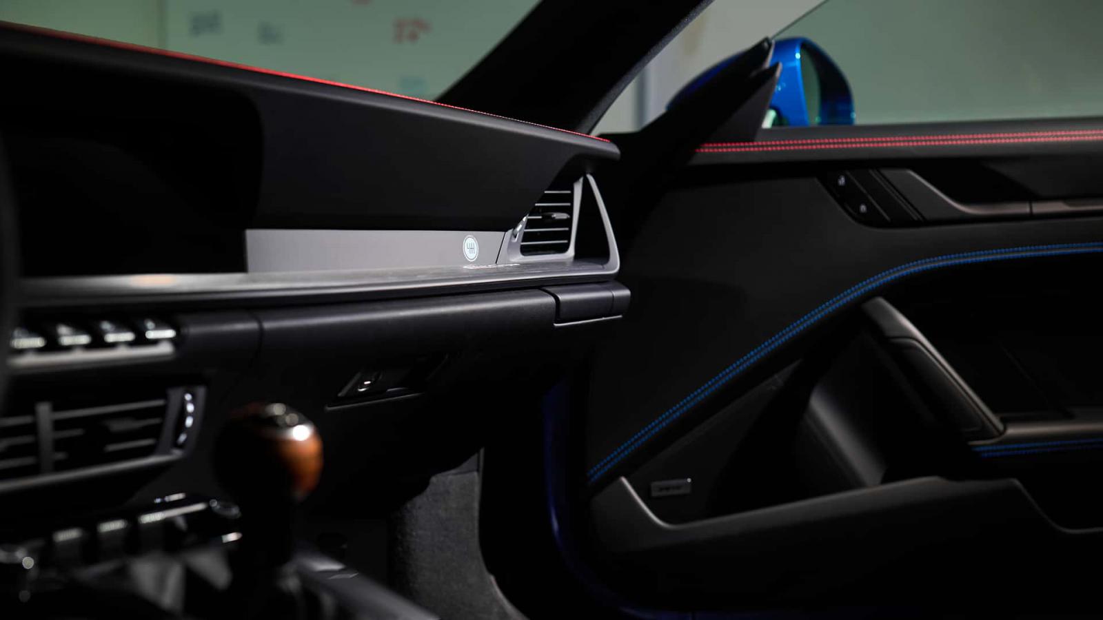 Πρεμιέρα για την νέα και σπάνια Porsche 911 Club Coupe 